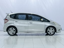 PROMO DP 2 JUTA HONDA JAZZ (SILVER) TYPE RS 1.5CC A/T (2010) 3