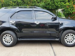 Toyota Fortuner 2.4 G AT 2009 3
