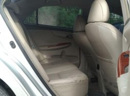 Jual cepat Toyota Corolla Altis V 2010 di DKI Jakarta 1