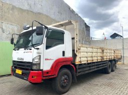 10 roda Isuzu Giga tronton 6x2 FVM34W bak besi triway 2016 FVM 34 W 1