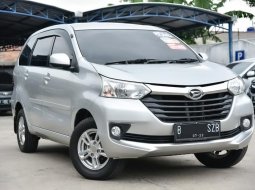 Daihatsu Xenia R DLX 2017 6