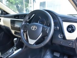 Toyota Corolla Altis V 2017 4