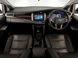 Toyota Innova 2.4 Venturer MT 2020 Silver 6
