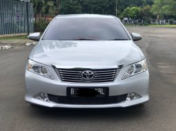 Toyota Camry V 2013 Silver 2