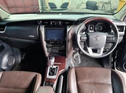 Toyota Fortuner VRZ 2.4 Diesel AT ( Matic ) 2017 Hitam Km 62rban Siap Pakai 7