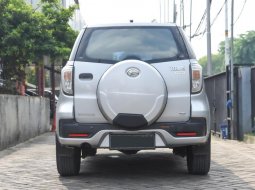 Daihatsu Terios X 2015 SUV 2