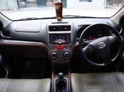 Daihatsu Xenia 1.3 R MT 2018 MPV PUTIH 7