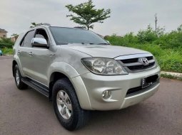Dijual mobil bekas Toyota Fortuner G Luxury, DKI Jakarta  6