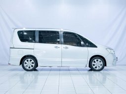 PROMO DP 14 JUTA NISSAN SERENA (SILVER) TYPE HIGHWAY STAR 2.0CC A/T (2013) 2