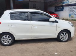 Mitsubishi Mirage GLS 2012 Hatchback 2