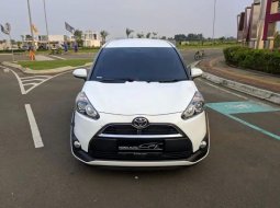 Mobil Toyota Sienta 2019 V terbaik di Banten 7