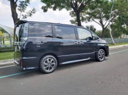 Toyota Voxy 2017 Banten dijual dengan harga termurah 7