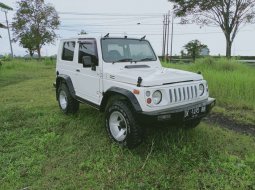 Suzuki Katana GX Putih 1