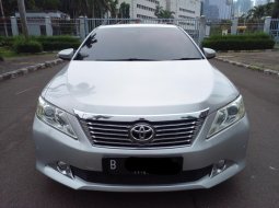 TOYOTA CAMRY V AT SILVER 2013 1