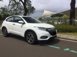 Mobil Honda HR-V 2020 E Special Edition dijual, Banten 8