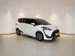 Toyota Sienta Q AT 2018 Putih