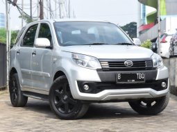 Daihatsu Terios X 2015 6