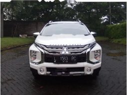 Jual mobil bekas murah Mitsubishi Xpander Cross 2020 di Jawa Timur 9