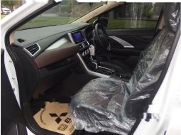 Jual mobil bekas murah Mitsubishi Xpander Cross 2020 di Jawa Timur 2
