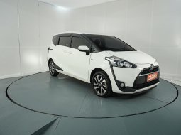 Toyota Sienta V MT 2018 Putih 1