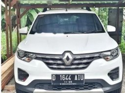 Jual mobil bekas murah Renault Triber RXZ MT 2020 di Jawa Barat 5