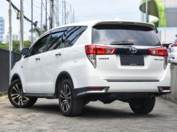 Toyota Kijang Innova Q 2017 1