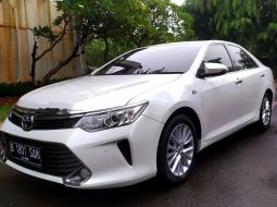 Mobil Toyota Camry 2016 V terbaik di DKI Jakarta 7