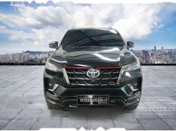 Mobil Toyota Fortuner 2020 VRZ dijual, Jawa Timur