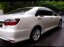 Mobil Toyota Camry 2016 V terbaik di DKI Jakarta 4