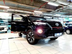 Mobil Toyota Fortuner 2018 VRZ terbaik di Jawa Timur
