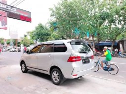 Jual Daihatsu Xenia R 2019 harga murah di Jawa Timur 5