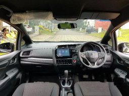 Mobil Honda Jazz 2019 RS terbaik di Banten 6