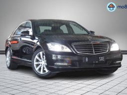 Mercedes-Benz S-Class 300 2010 1