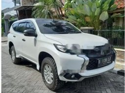 Jual mobil Mitsubishi Pajero Sport GLX 2017 bekas, Jawa Timur 16