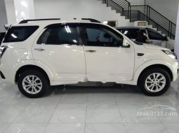 Jawa Barat, Daihatsu Terios R 2017 kondisi terawat 10