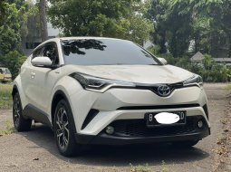 Toyota C-HR 1.8L CVT 2019 LIKE NEW SIAP PAKAI