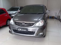 Jual mobil Toyota Kijang Innova 2010 , Kota Surabaya, Jawa Timur 1