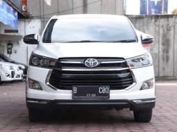 Toyota Kijang Innova Q Venturer AT 2017 Putih Siap Pakai Murah Bergaransi DP 45Juta