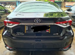 Toyota Altis V 1.8 AT ( Matic ) 2019 Hitam Km 28rban Good Condition 6