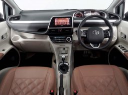 Toyota Sienta Q AT 2017 Hitam 7