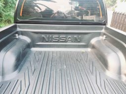 Nissan Frontier Dual Cab 2013 Hitam 5