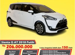 Toyota Sienta Q CVT 2018 Putih