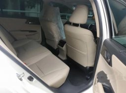 Mobil Honda Accord 2017 VTi-L dijual, DKI Jakarta 9