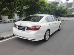 Mobil Honda Accord 2017 VTi-L dijual, DKI Jakarta 6
