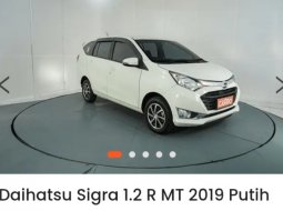Daihatsu Sigra 1.2 R MT 2019