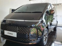 Harga Hyundai Staria 2