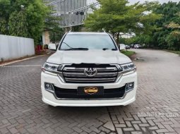 Mobil Toyota Land Cruiser 2019 VX-R terbaik di DKI Jakarta