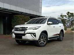 Mobil Toyota Fortuner 2018 VRZ dijual, Banten 17