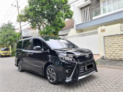 Toyota Voxy CVT 2018 Hitam
