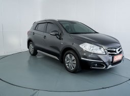 Suzuki SX4 S-Cross AT 2016 1